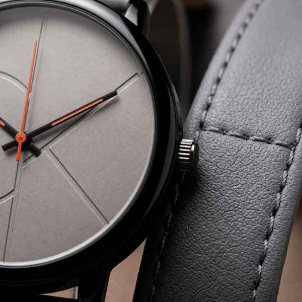 XENLEX – Grey Dial Leather Strap Watch For Men | WB-14